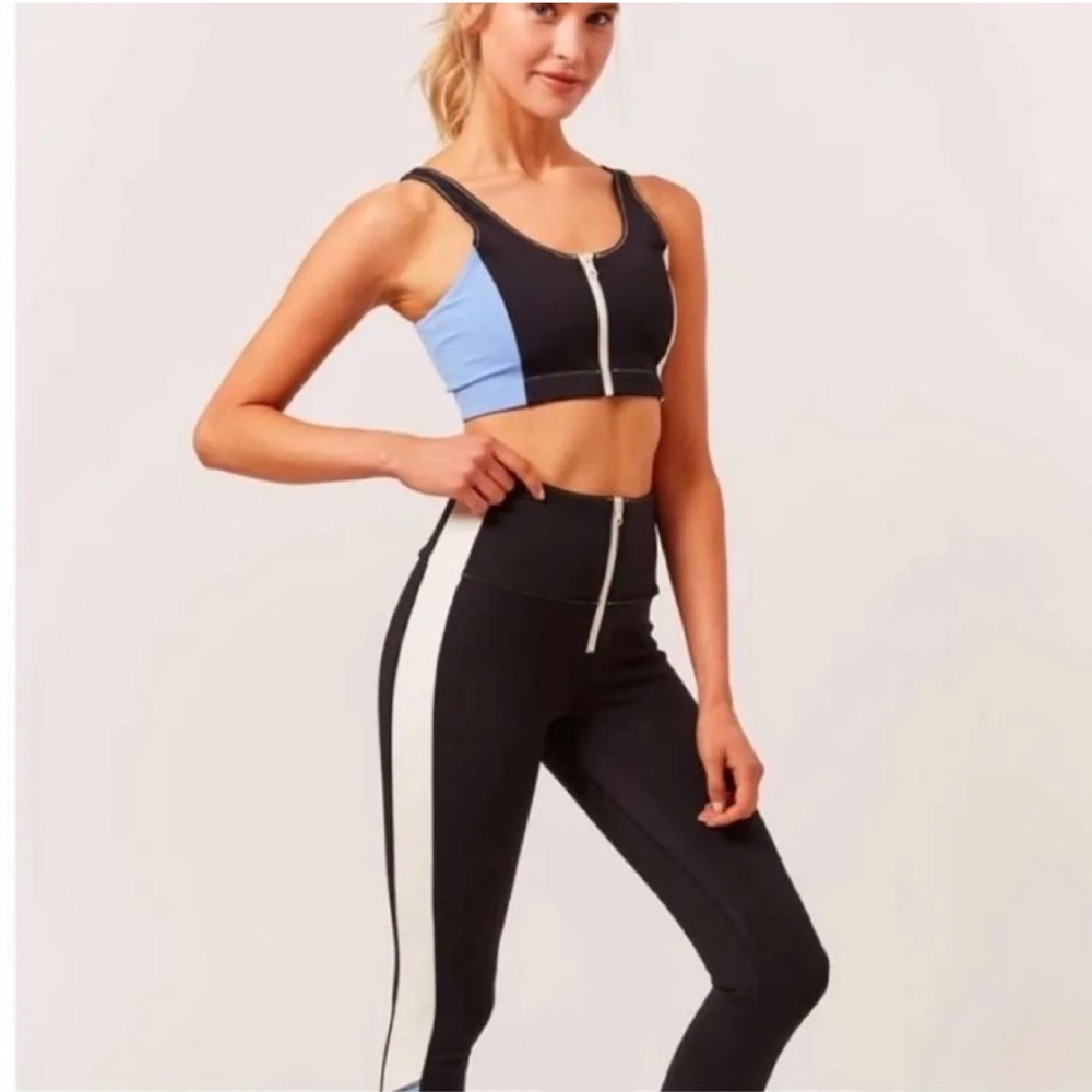 Bandier & Solid & Striped Zip-Front Sports Bra